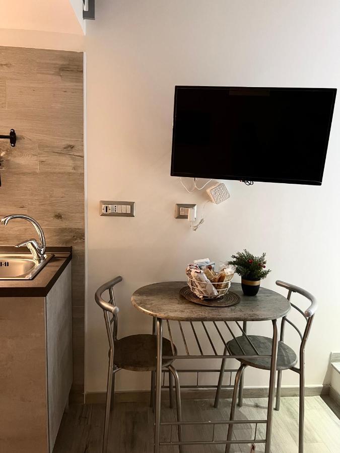 Bed and Breakfast La Casa Di Raffaele Napoli Centro Екстер'єр фото